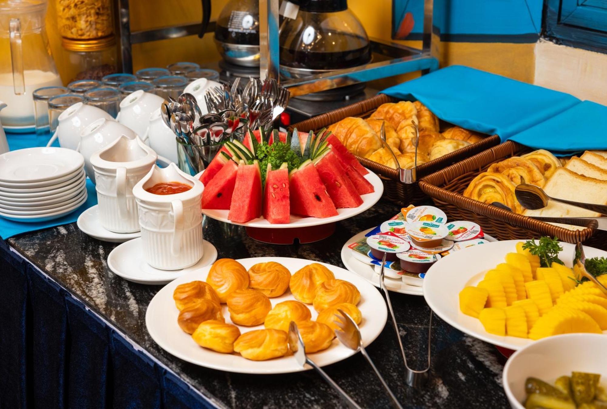 Casa Valentina Hanoi Hotel Екстериор снимка