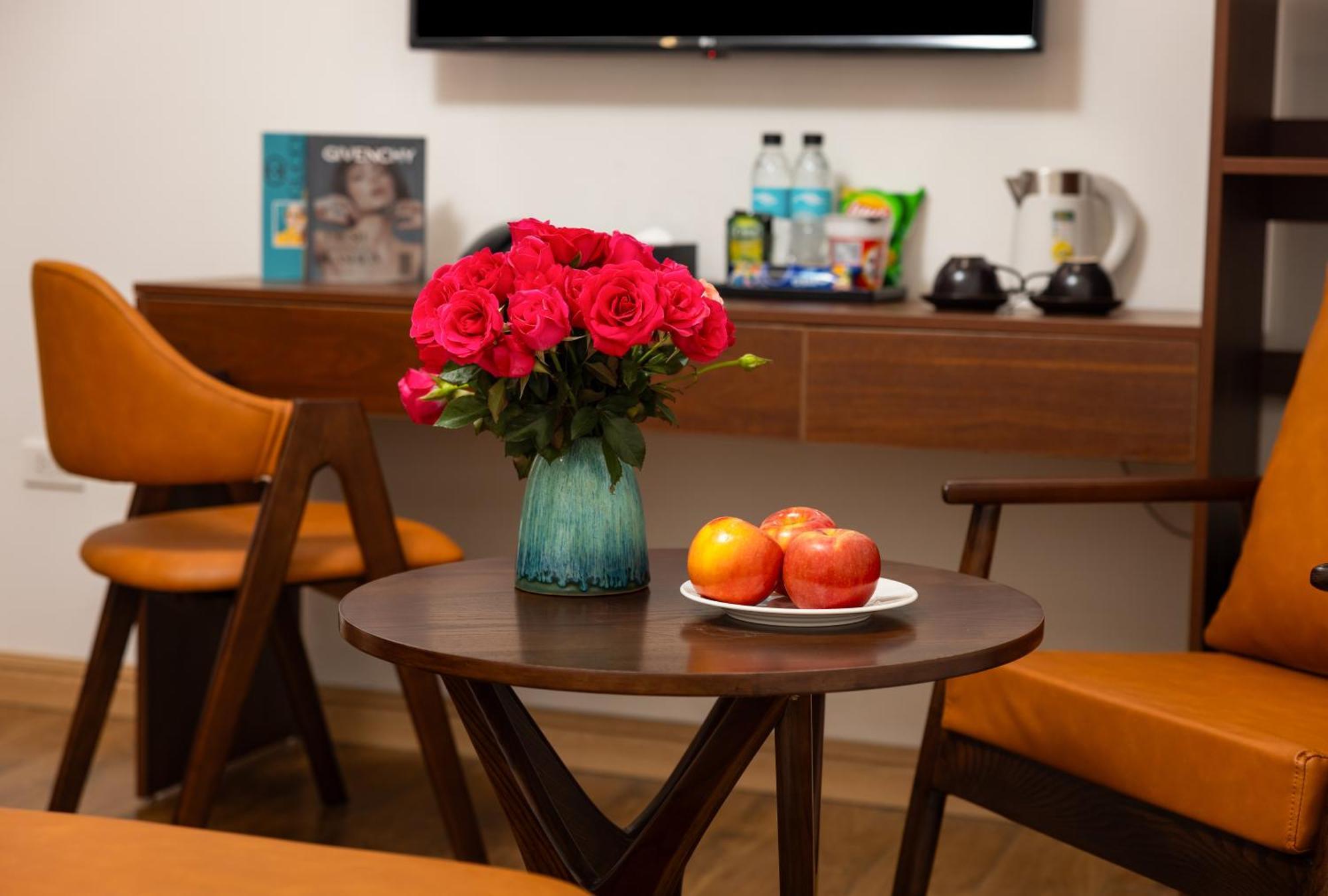 Casa Valentina Hanoi Hotel Екстериор снимка